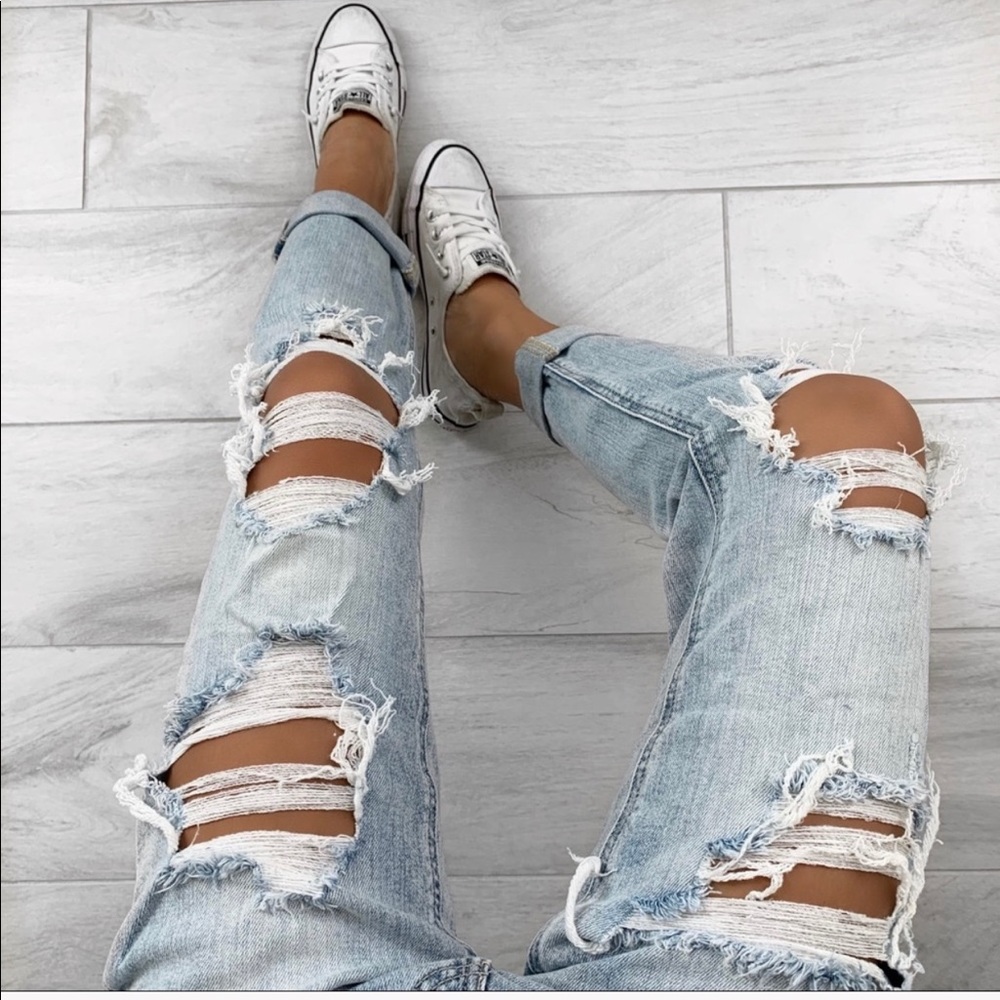 EkAttire - Girlfriend Style Denim in Light Wash 🆕